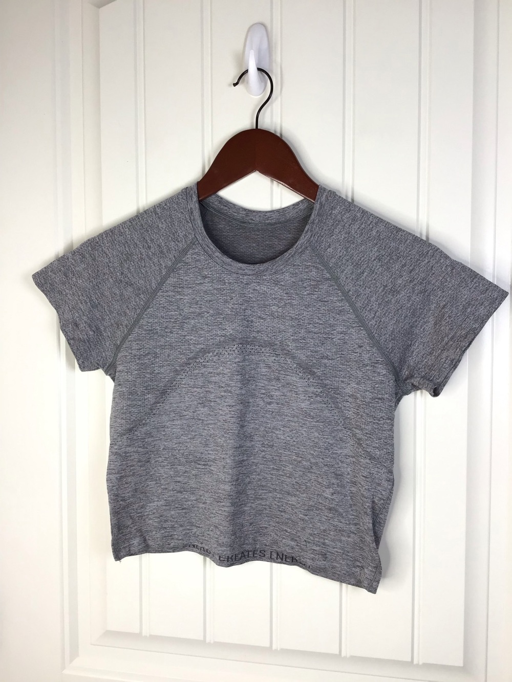 Lululemon Swiftly Tech Cropped Short Sleeve Top in Grey Size 8. - Picture 2 of 5